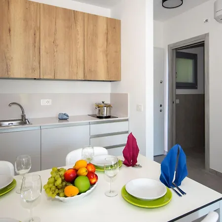 One Life Suites-7 By Interhome * ביביונה
